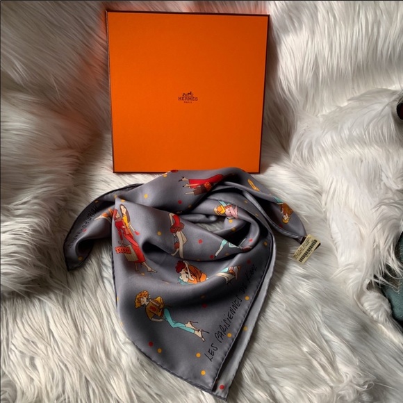 HERMÈS LES PARISIENNES DE KIRAZ SQUARE SILK SCARF - Picture 3 of 8